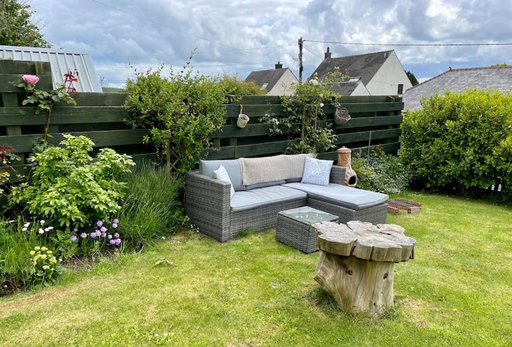 Entire 2 Bed Cottage - Llangwm Llangwm  Bagian luar foto